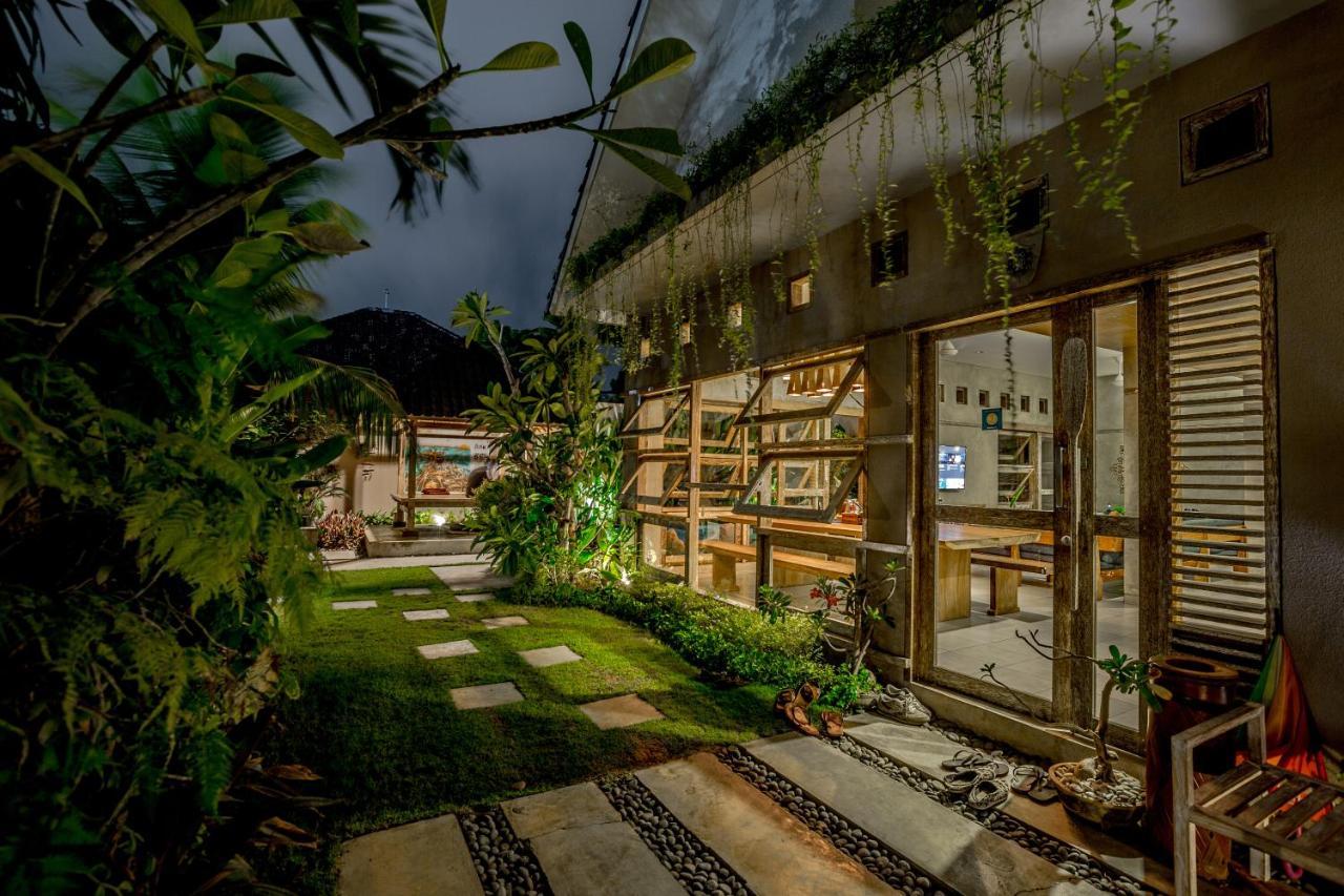 קוטה לומבוק Lokal Bali Hostel מראה חיצוני תמונה