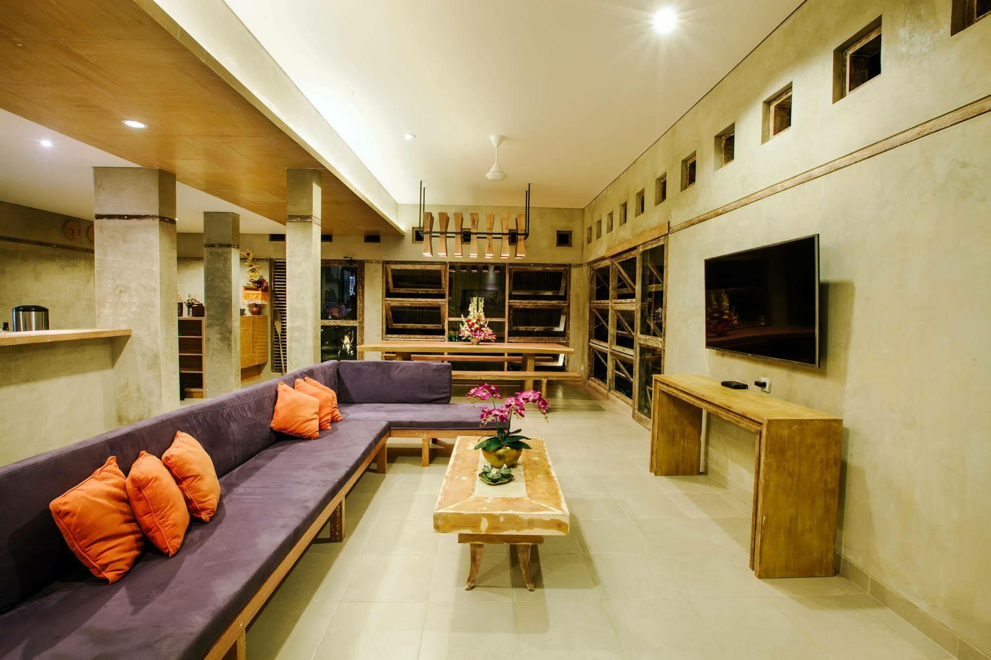 קוטה לומבוק Lokal Bali Hostel מראה חיצוני תמונה