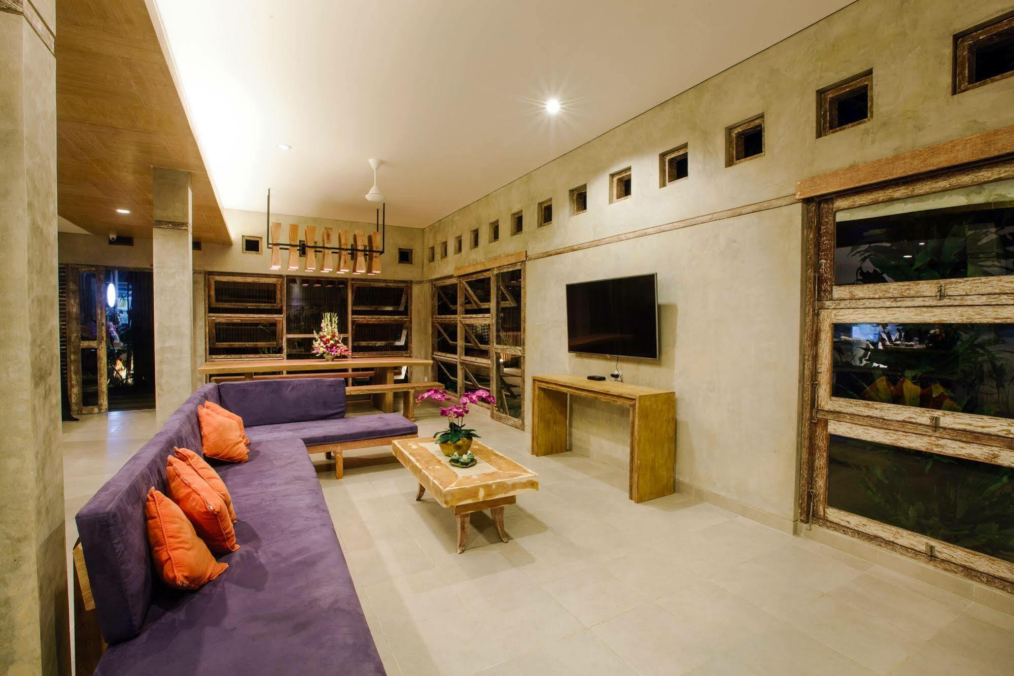 קוטה לומבוק Lokal Bali Hostel מראה חיצוני תמונה