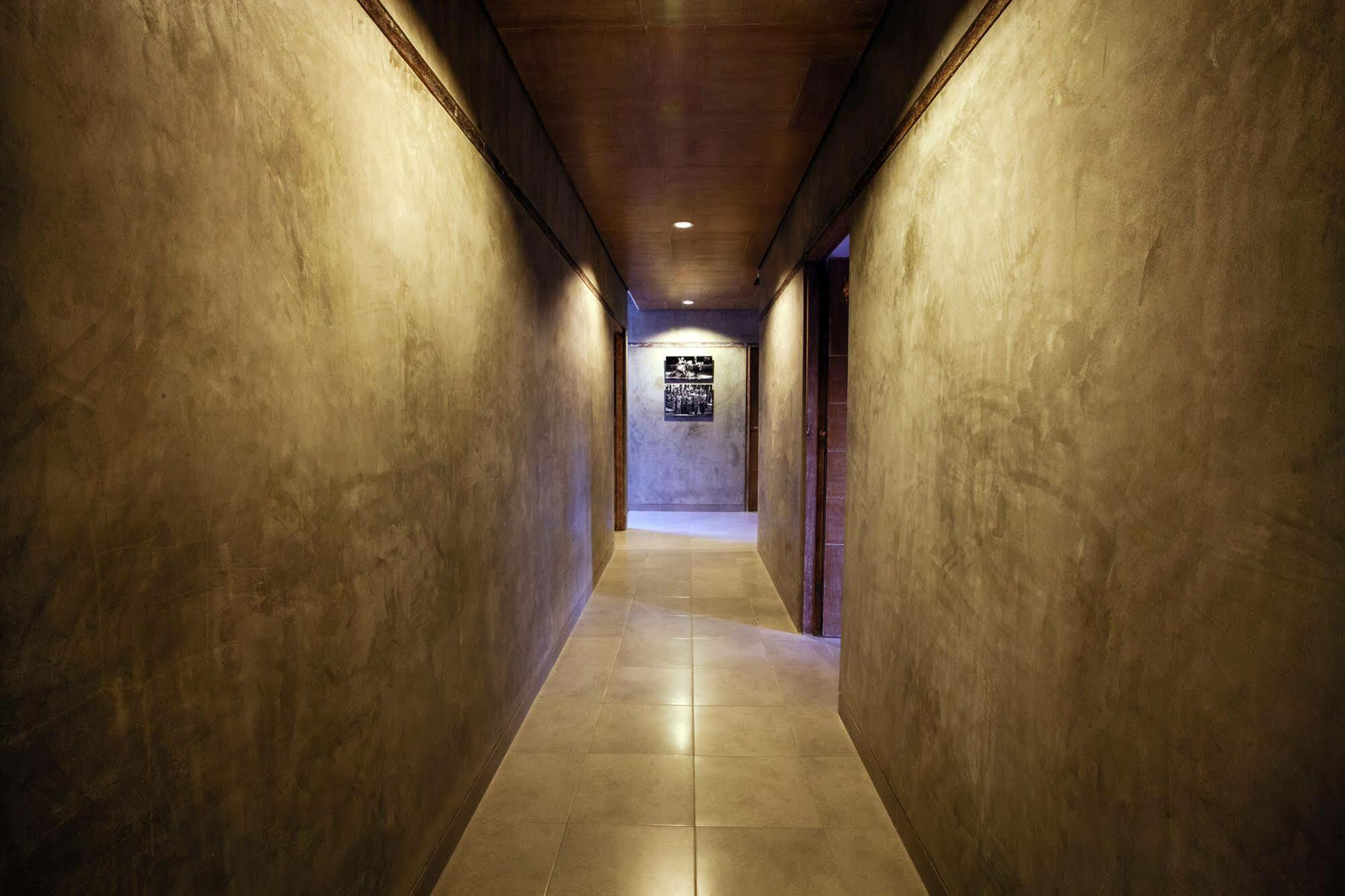 קוטה לומבוק Lokal Bali Hostel מראה חיצוני תמונה